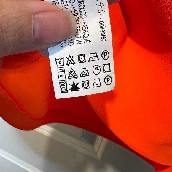 Bundle of 2 Zara Orange Tanks Size Small & Medium NWT - Picture 13 of 14